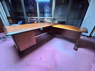 Mesa de despacho ejecutiva madera maciza