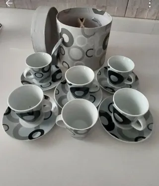 Juego de 6 tazas de café con platillos