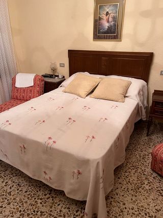 Habitacion de matrimonio. Excepto colchon, somier