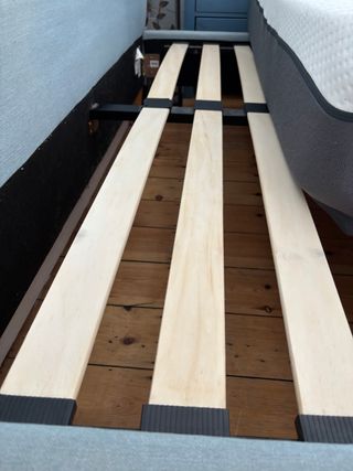 Cama King Tapizada Diseño Cabecero Alto