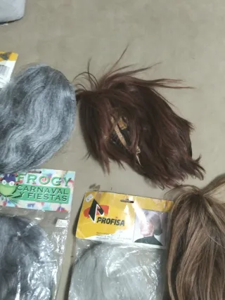 Pelucas Carnaval y Disfraz Profisa