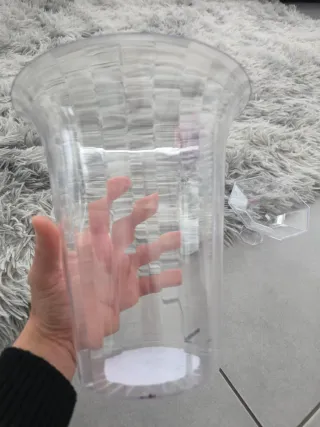 Vaso trasparente in plastica