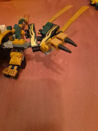 Lego Ninjago Dragón Dorado