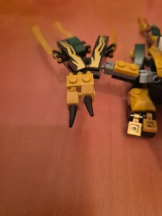 Lego Ninjago Dragón Dorado