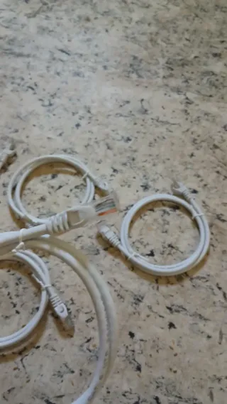 5 Cables de Red Ethernet Cat 5e Blancos