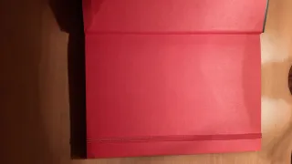 Libreta Hugo Boss Negra con Goma Roja