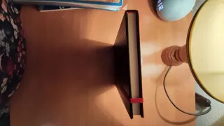 Libreta Hugo Boss Negra con Goma Roja