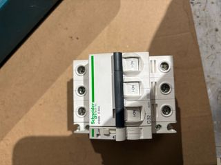 Interruptor Térmico Schneider IC60N C32A