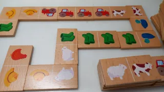 Dominó de madera infantil
