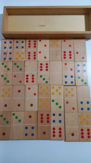 Dominó de madera infantil