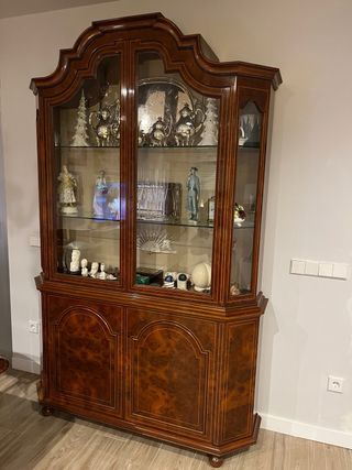 Vitrina Aparador Madera y Cristal Calidad y Estilo