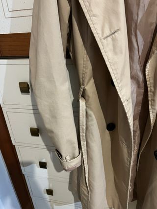 Gabardina Stradivarius Beige