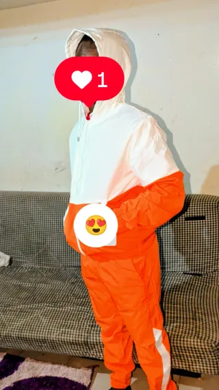 Questo bellissimo abbigliamento. Spedizione GRATUITA. Vuoi contattare