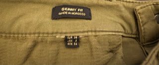 Pantalón pitillo verde Massimo Dutti( skinny fit)