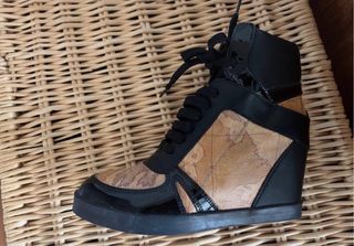 Stivaletti con tacco interno Alviero Martini