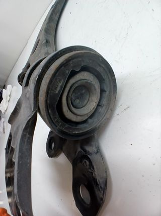 BRAZO SUSPENSION INFERIOR DELANTERO DERECHO FORD FOCUS