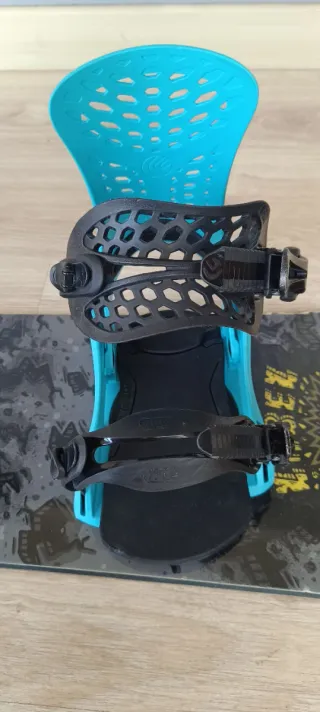 Tabla Snowboard Rome SDS y fijaciones Flux PR.