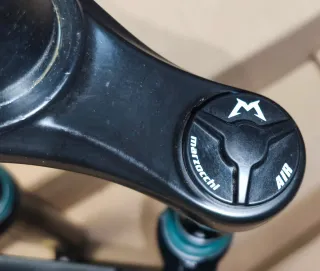 Horquilla E-bike Marzocchi Bomber Z2 29" 140mm