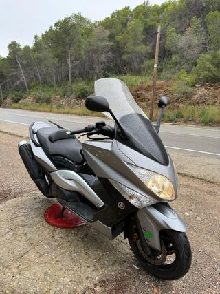 Yamaha T-max 500