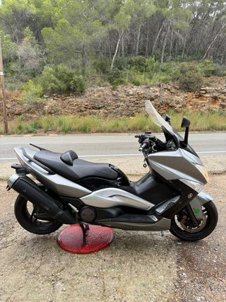 Yamaha T-max 500