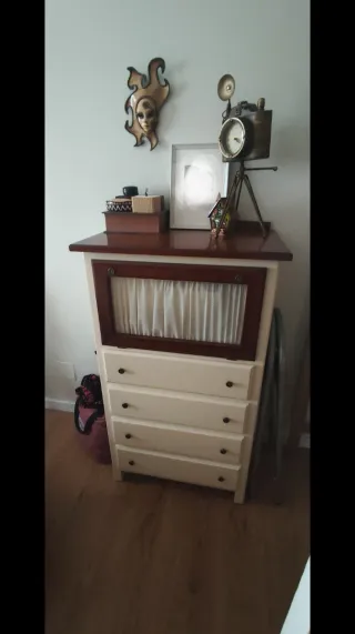 Sinfonier madera colonial blanco y marrón