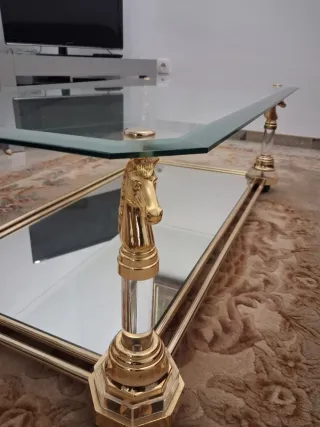 Mesa de centro cristal y metal dorado