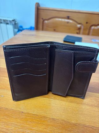 Nuovo portafoglio e portamonete da uomo