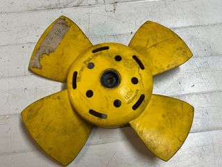 Ventilador Coche Clásico.Amarillo