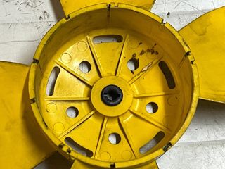 Ventilador Coche Clásico.Amarillo