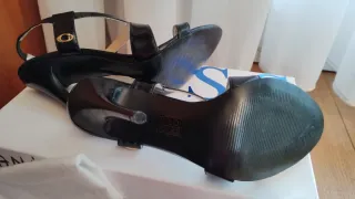 Sandali Guess neri donna tacco alto