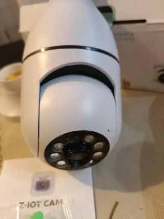 Cámara de Seguridad Tipo Bombilla