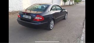 Mercedes-Benz  CLK 2005