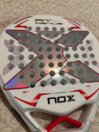 Pala de pádel Nox AT10 Genius 2023