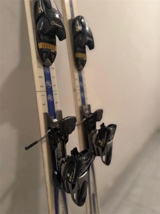 ESQUÍS ROSSIGNOL 167 + FIJACIONES — SOLO 65 €