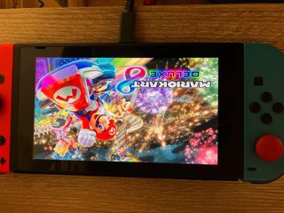 Nintendo Switch + 2 Giochi