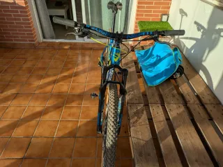 Berría Bravo 6 Carbono Talla M