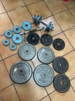 Mancuernas y discos gimnasio
