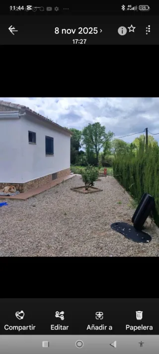 Casa con jardín , piscina y pozo