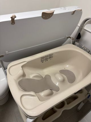 Ducha cambiador Jané casi nueva