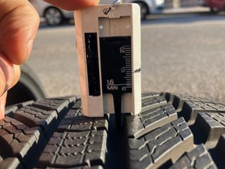 4 Continental Invierno 235/35/19 91W M+S