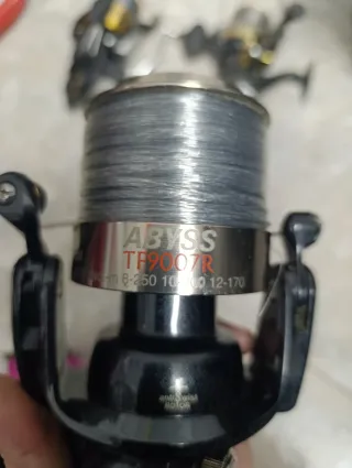 Carrete de pesca Abyss TF9007R
