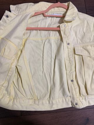 Chaqueta vaquera Zara amarilla talla L
