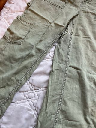 Pantalón cargo ancho verde Mango