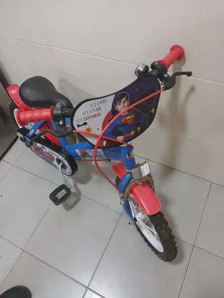 Bicicleta Infantil Superman Azul