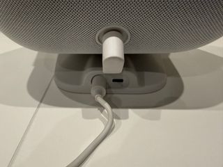 Amazon Echo Show 8 (3ª Gen) bianco + Supporto