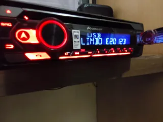 Radiocd/mp3/USB BLUETOOTH Pioneer  DEH-S402BT