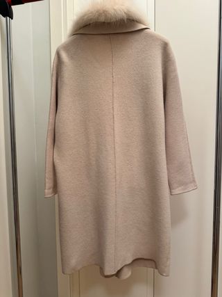 Cappotto beige con pelliccia