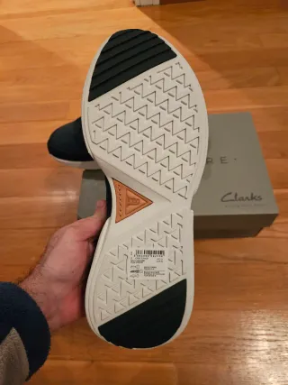 Zapatillas Clarks de Cuero Azul Marino y Blanco