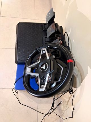 Thrustmaster T248 Volante + Pedales PS5/PS4/PC