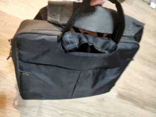 Maletín grande Dell para portátil.